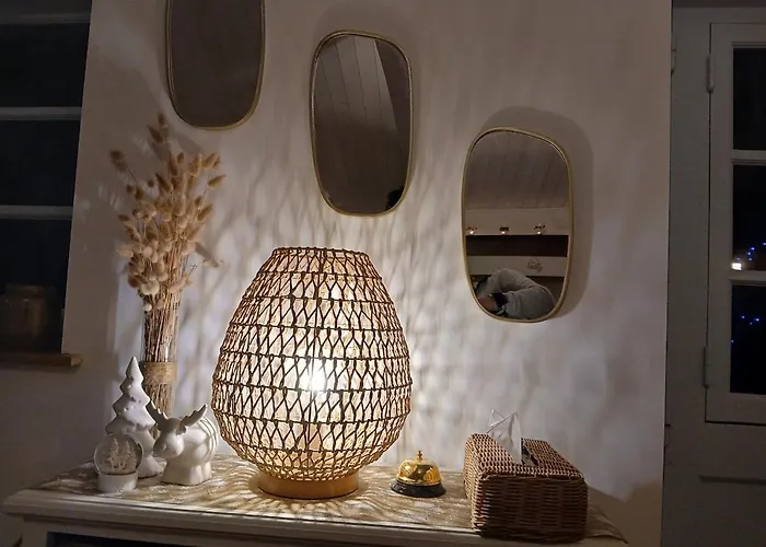 Willa L'ecrin De La Pinede