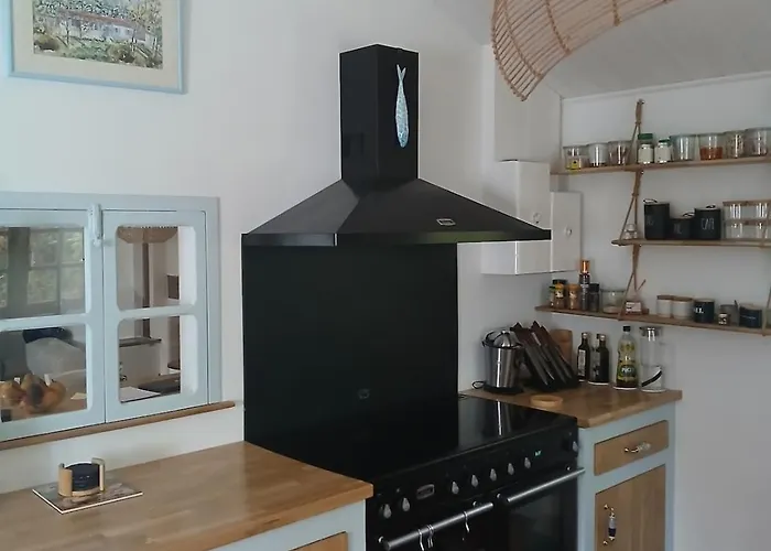 Willa L'ecrin De La Pinede *